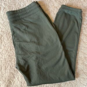 NWOT 32 Degree Cool Joggers